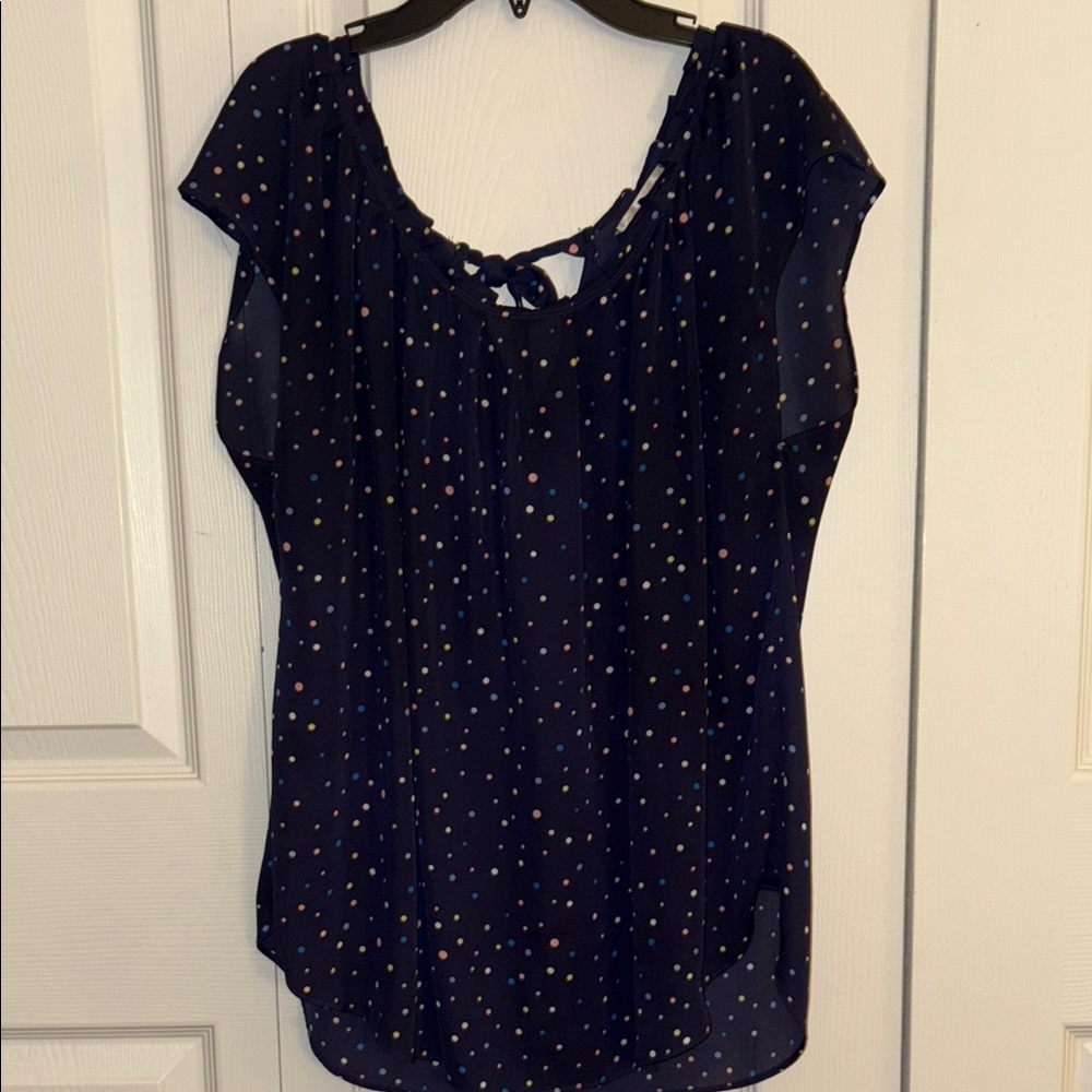 Lauren Conrad xl navy blue with multicolored polkadots Blouse ties in the back